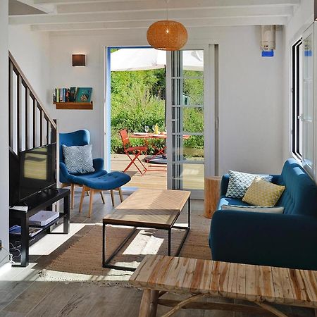 Pretty Breton Holiday Home In A Top Location Plougasnou Exteriör bild