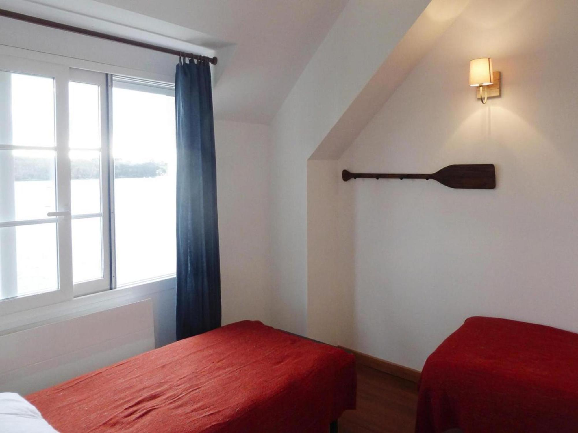 Pretty Breton Holiday Home In A Top Location Plougasnou Exteriör bild